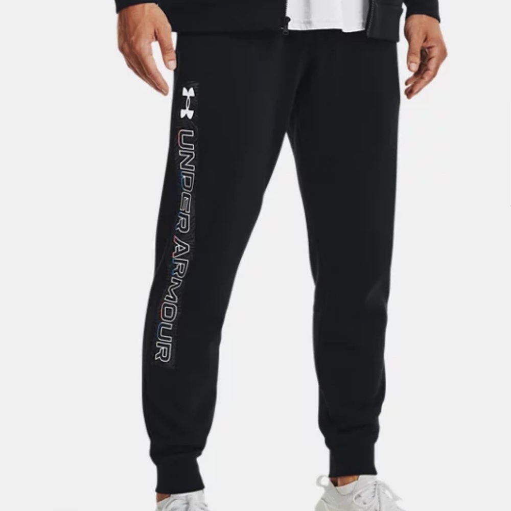 Under Armour Men’s Fleece Joggers, M